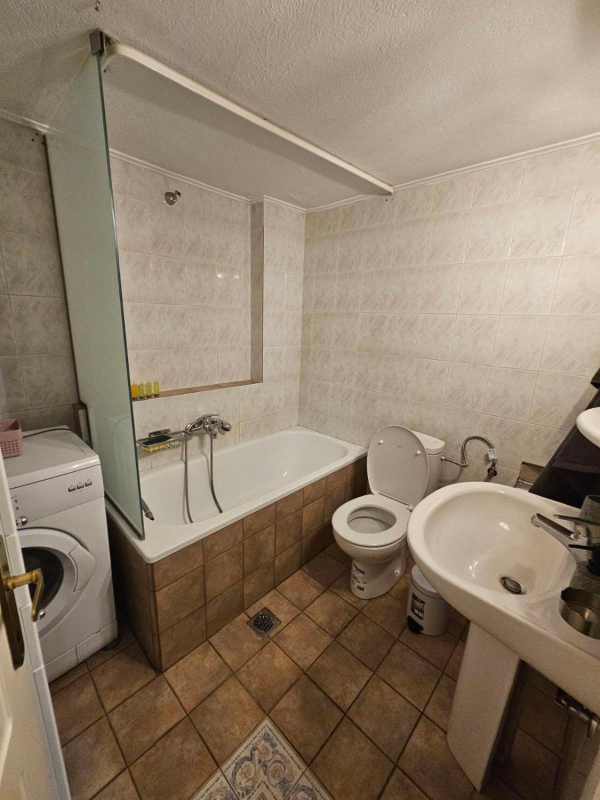 Kt Apartment Dráma Eksteriør billede